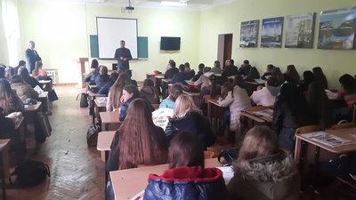 Володимир Бліхар  - студентам кооперативного торговельно-економічного коледжу: "Не дайте вкрасти свій голос!"