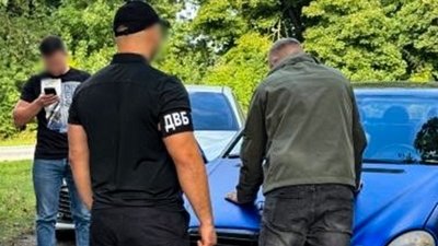 Мешканець Тернопільщини обіцяв "відмазати" ухилянта від криміналу і "вирішити питання" з ТЦК