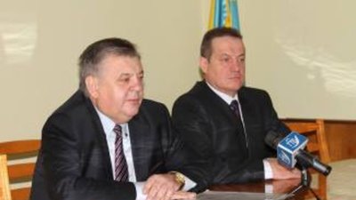 Керівник "стандартів" Тешнер має фальшиві дипломи. Чому мовчать Сиротюк та прокурори?