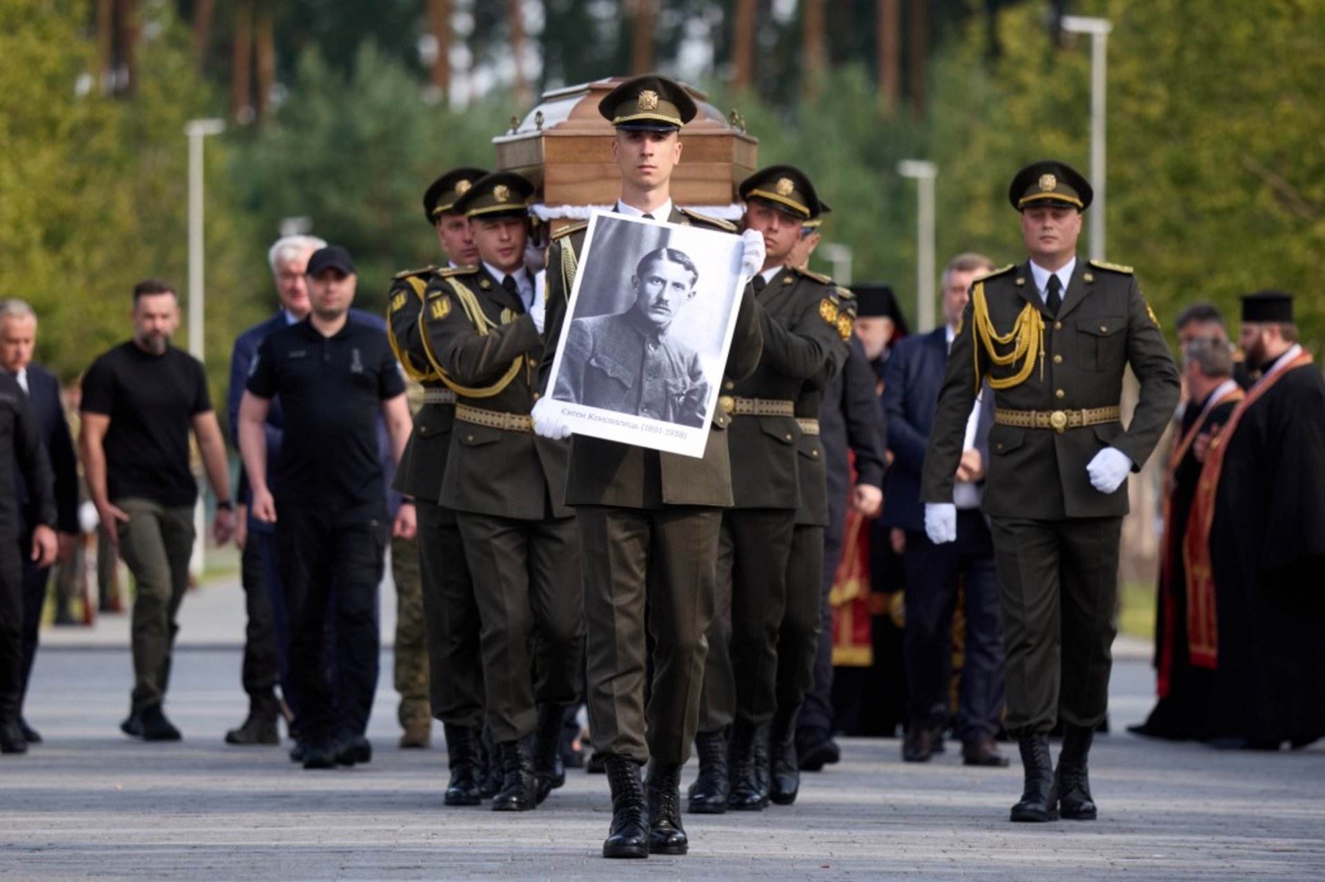 Провідника ОУН Євгена Коновальця перепоховали у Києві