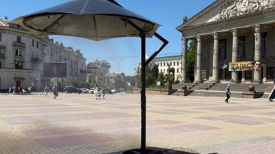 У Тернополі працюють поливальні машини та освіжаючі парасольки