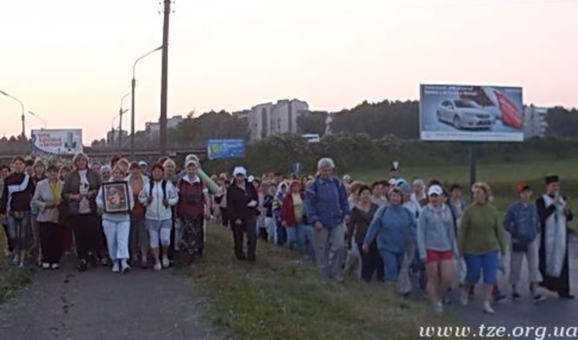 Матері Тернопільщини пройшли прощею до Зарваниці