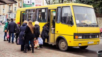 Подорожчання пального вдарило по громадському транспорту: у Львові призупинено безкоштовні пересадки в громадському транспорті, Тернопіль поки тримається