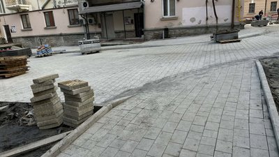 У Тернополі тривають ремонти, спрямовані на облаштування безбар'єрного доступу