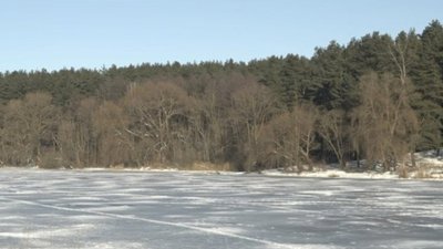 Зловив за одяг і витягнув з ополонки: на Тернопільщині юнак врятував рибалку