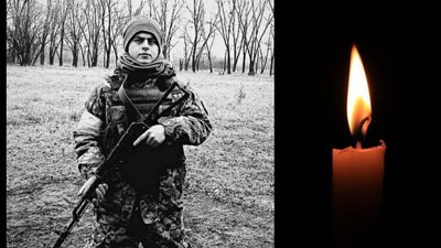 На Тернопільщині прощаються із молодим воїном Романом Деремешком