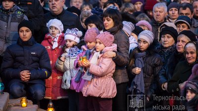 Як в Тернополі відкривали площу Героїв Євромайдану. ФОТО