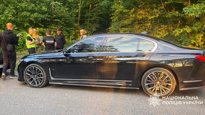 Обіцяв "зам'яти" справу у суді за 15 тисяч доларів