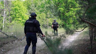 Тернопільські піротехніки розміновують Харківщину. ФОТО