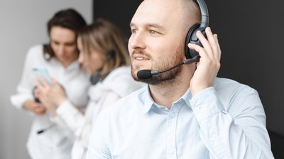 Можливості IP-телефонії для бізнесу; економія на оплаті зв'язку і не тільки