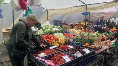 На ринках Тернополя подешевшала полуниця