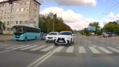 Розшукали водія, котрий "чудив" на Микулинецькій: пояснити своїх дій він так і не зміг. ВІДЕО