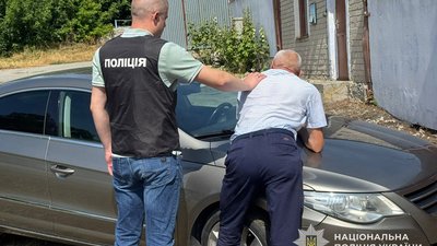 Вимагав від 50 до 100 тисяч: директор комунальної установи справляв побори
