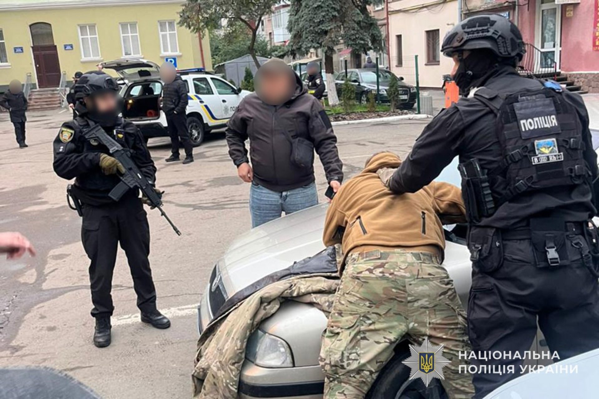 Причетні до вчинення насильницьких злочинів: тернопільська поліція пояснила причину затримання групи військових