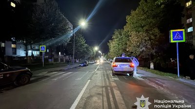 У Тернополі водій автомобіля збив на пішохідному переході студентку
