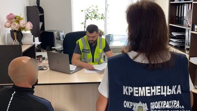 Троє мешканців Рівненщини зрубали цінні дуби у заповіднику на Тернопільщині