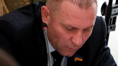 Азаров змусить регіонала з Тернополя добудувати пологовий будинок