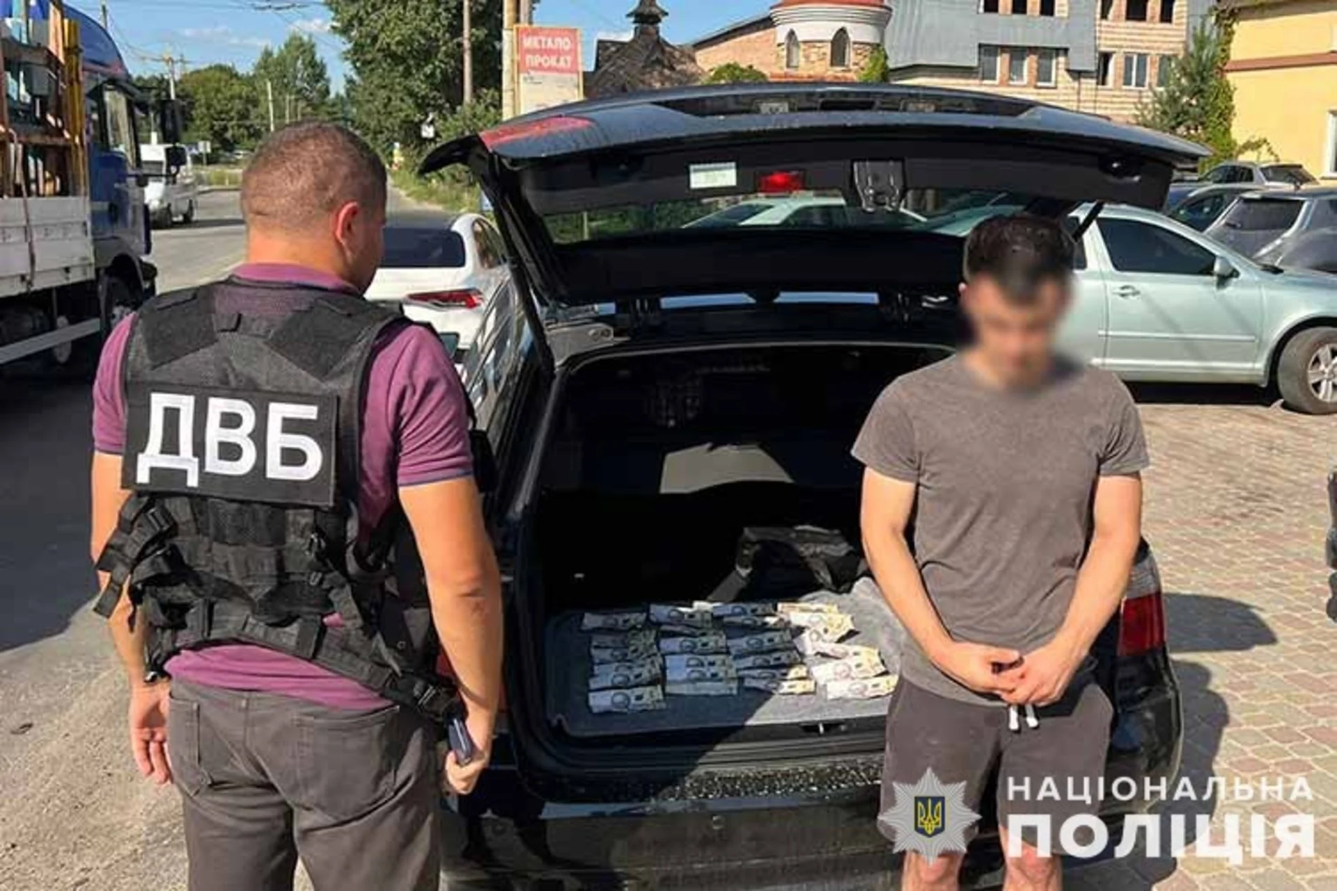 Вимагали 12 тисяч за посвідчення водія: на Тернопільщині викрили чергових хабарників