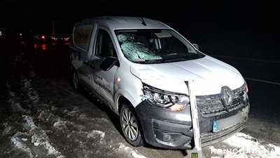 На Тернопільщині водій автомобіля збив жінку: вона у реанімації