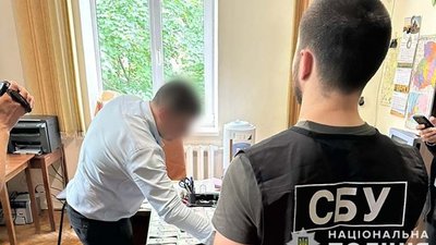 Будуть судити тернопільського посадовця, котрий вимагав хабарі у спортсменів