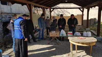 Їдять лушпиння картоплі і гнилі помідори: безхатьки скаржаться, що через коронавірус тернополяни стали більш заощадливими