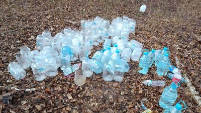 У тернопільському парку спіймали "березових браконьєрів". ФОТО