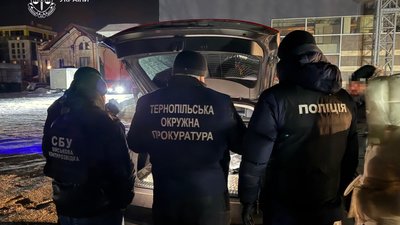 Тернополянин обіцяв за 30 тисяч доларів "відмазати" від відповідальності за СЗЧ