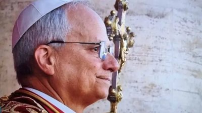 Як жити поруч з ШІ. Папа Лев готує рекомендації