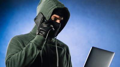 Прикриваються "вищим керівництвом": шахраї виманили у підприємця сто тисяч гривень нібито на ЗСУ