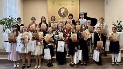 У Тернополі нагородили кращих юних піаністів