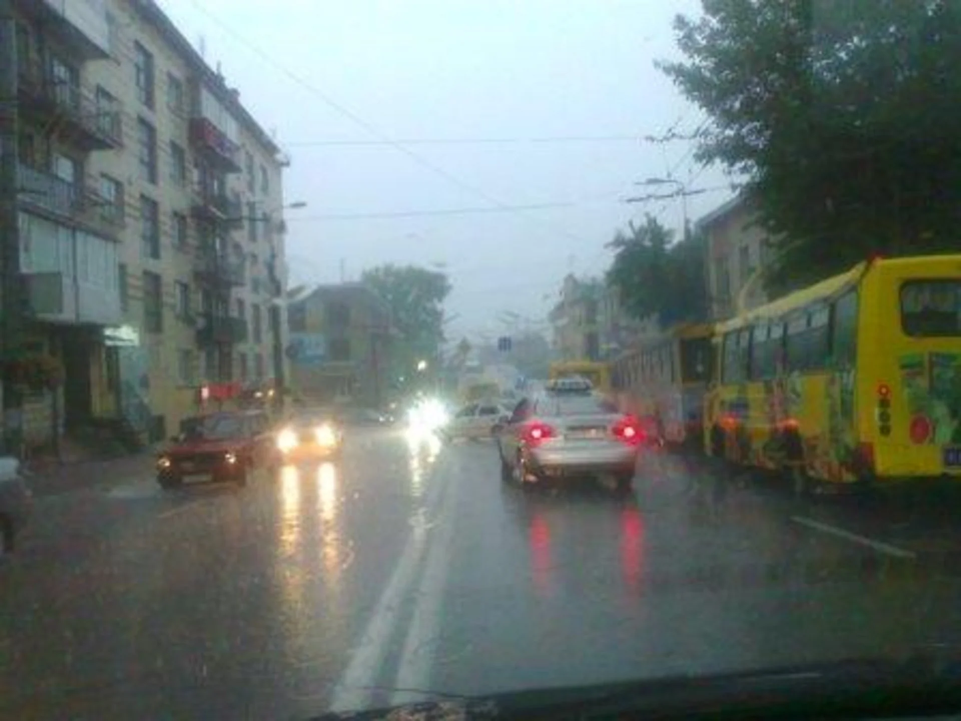 У місті триває ліквідація наслідків затоплення