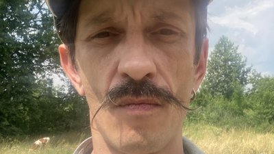 Лідер популярного гурту "Пиріг і Батіг" мобілізувався до лав ЗСУ
