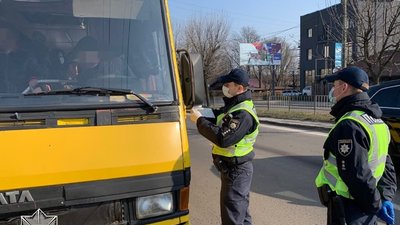 У Тернополі припиняє курсувати громадський транспорт. ВІДЕО