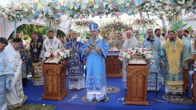Предстоятель ПЦУ Епіфаній вручив ордени двом священникам з Тернополя. ФОТО