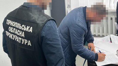 Обіцяв зняти з військового обліку: на хабарі спіймали депутата