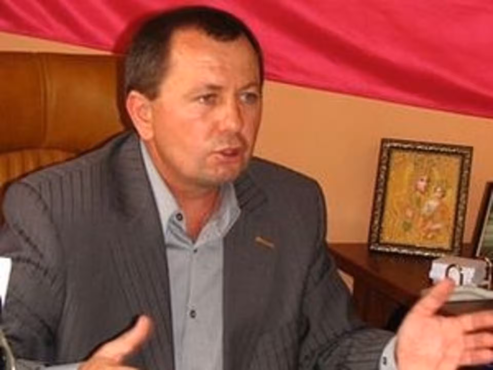 Родичі Деревляного окупували Верховну Раду