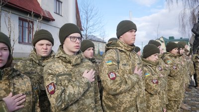 "У пам'яті й серцях": на Тернопільщині вшанували Героїв України