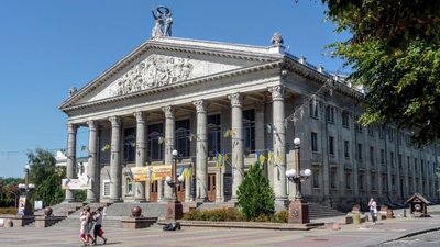 У драмтеатрі розпочинають новий сезон