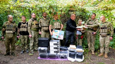 У День захисників і захисниць Сергій Надал привітав воїнів 44-ї бригади на фронті