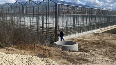 Біля Тернополя збудували теплиці без документів. Є наслідки