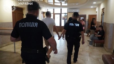 Адвокат з Тернополя буде відповідати в суді за шахрайство