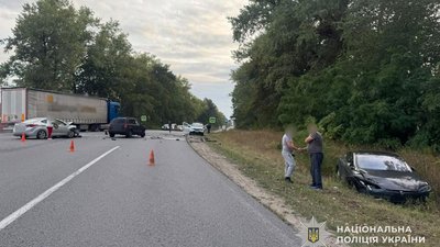 За вихідні на Тернопільщині зафіксовано 5 серйозних ДТП