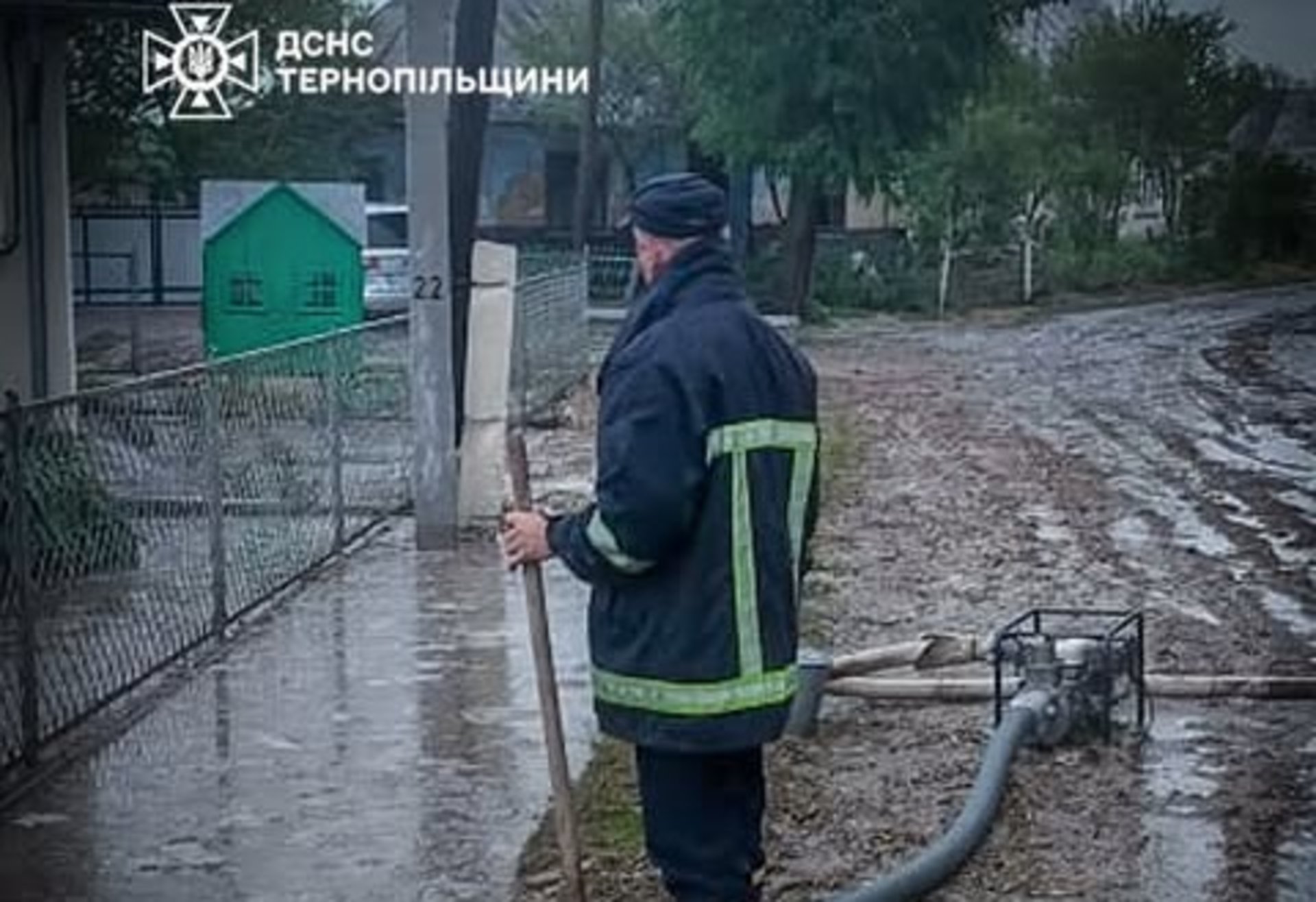 Затопило подвір'я і городи: що накоїла стихія на Тернопільщині. ФОТО