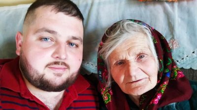 "Її щира любов і молитва врятувала його", - з полону повернувся онук відомої народної майстрині з Тернопільщини