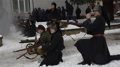 Тернопільські курсанти відтворили історичний бій. ФОТО