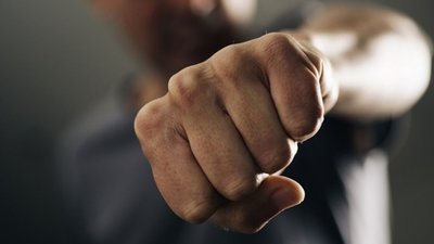 Вивезли на цвинтар і погрожували розправою: резонансний випадок розслідує полі