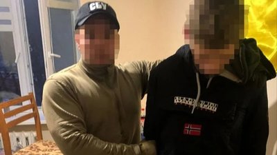 Переселенець з Маріуполя і місцевий мешканець підпалили сільську раду на замовлення ворожих спецслужб