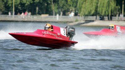 Усі переможці та призери водних перегонів. Список