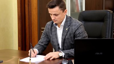 Михайло Головко підписав звернення до президента щодо повернення звання Героя України Бандері та Шухевичу