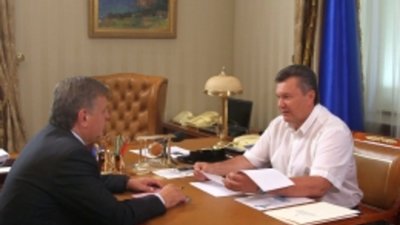 Хоптян розказав Януковичу байку про європейську зарплату